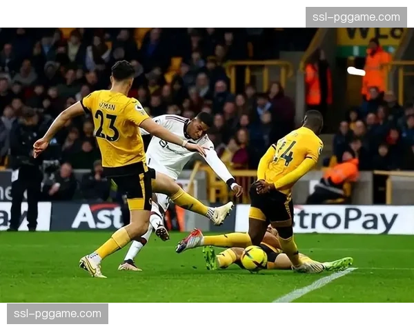 巴萨拉什福德替补建功，轮换阵容控场能力保持稳定